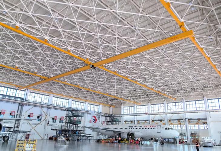 hangar-crane hangar-crane
