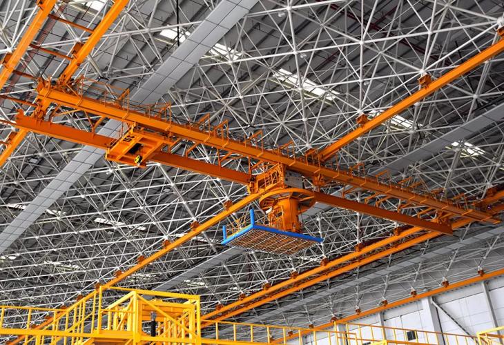 Tele-Platform vs Fixed Aircraft Dock: Which Access System Fits Your Hangar?